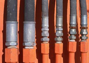 モチーフがリボンの婚約指輪ならケイ・ウノです