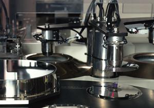 ホッパーフィーダーにも精通する老舗企業